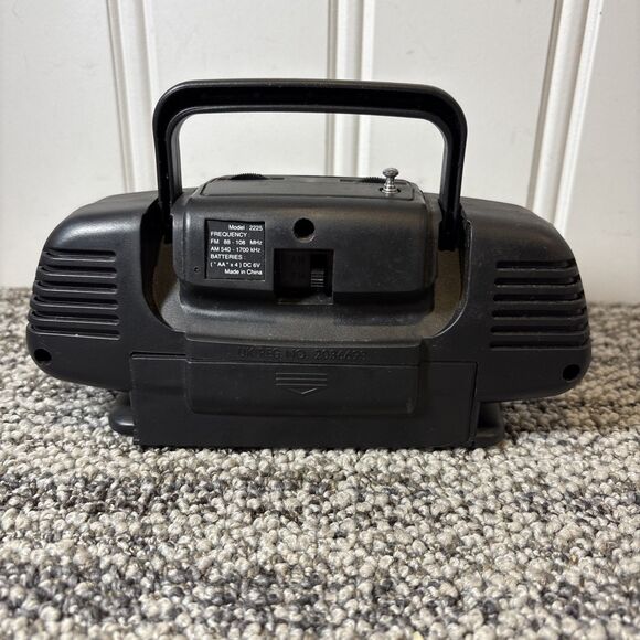 Set of 2 VTG LIFELONG Mini Baby Boom Box AM/FM Portable Radio Tested & Works - Picture 14 of 16